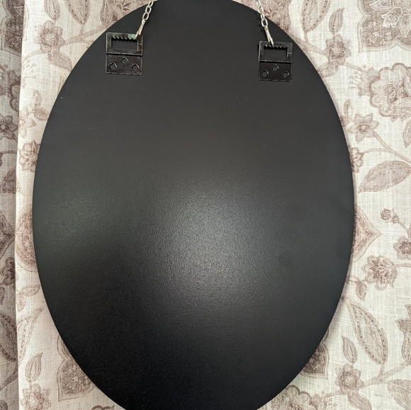 Mirror with chain to hang - Picture 2 of 2